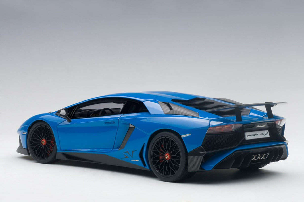 AUTOart 2015 Lamborghini Aventador LP750-4 SV Blu Lemans (Blue) 1:18 ...