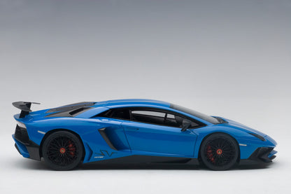 AUTOart 2015 Lamborghini Aventador LP750-4 SV Blu Lemans (Blue) 1:18