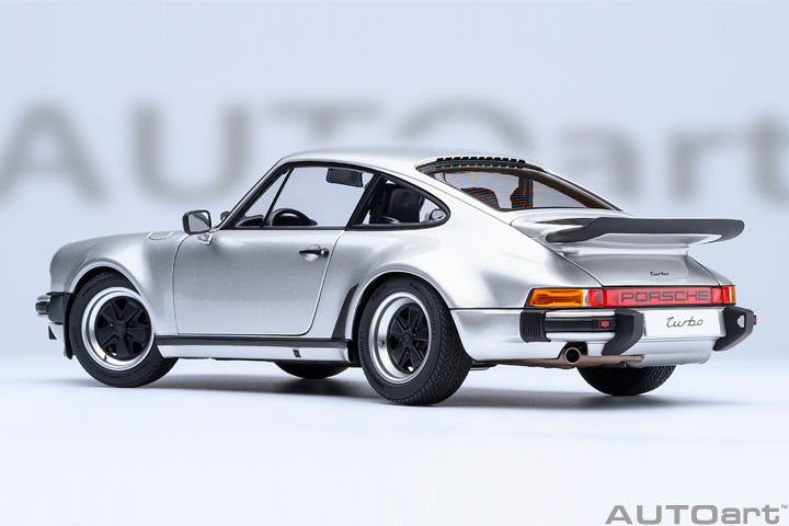 AUTOart Porsche 911 (930) Turbo 3.0 Silver 1:18