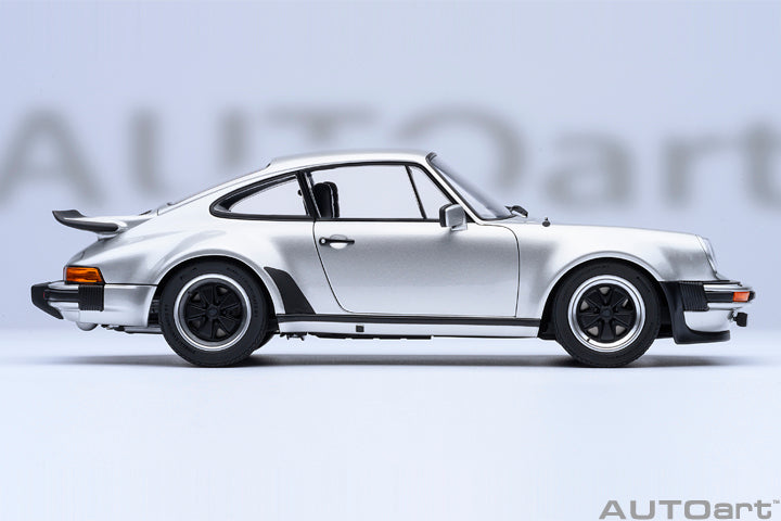 AUTOart Porsche 911 (930) Turbo 3.0 Silver 1:18