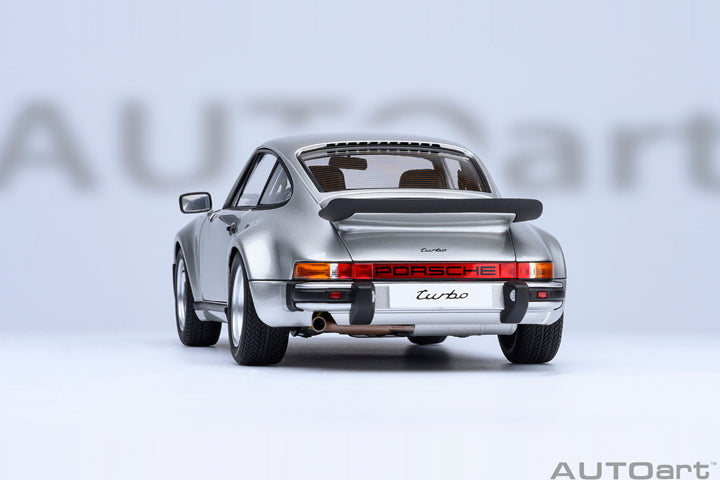 AUTOart Porsche 911 (930) Turbo 3.0 Silver 1:18