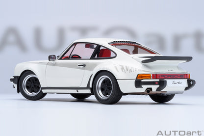 AUTOart Porsche 911 (930) Turbo 3.0 Grand Prix White 1:18