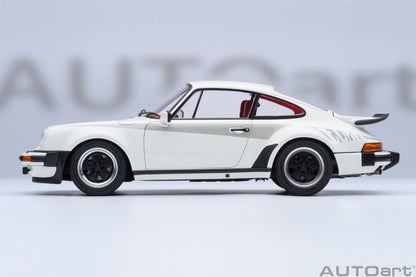 AUTOart Porsche 911 (930) Turbo 3.0 Grand Prix White 1:18