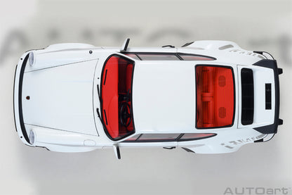 AUTOart Porsche 911 (930) Turbo 3.0 Grand Prix White 1:18