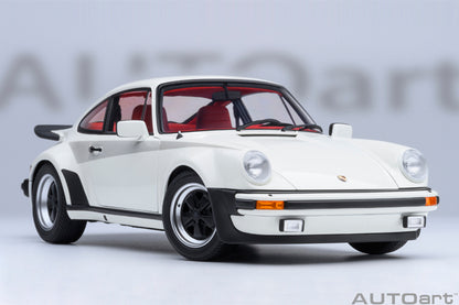 AUTOart Porsche 911 (930) Turbo 3.0 Grand Prix White 1:18