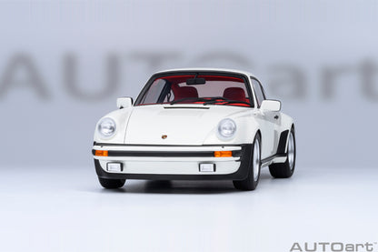 AUTOart Porsche 911 (930) Turbo 3.0 Grand Prix White 1:18