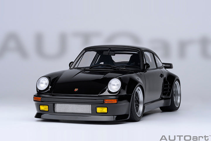 AUTOart Porsche 911 (930) Turbo 'Wangan Midnight