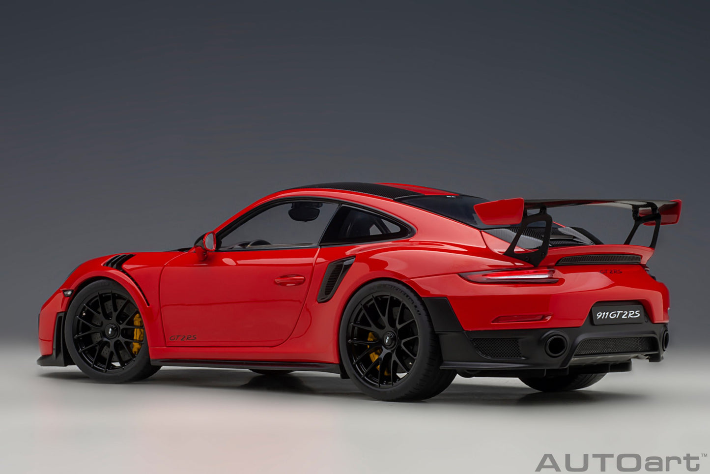 AUTOart Porsche 911 991.2 GT2 RS w/ Weissach Pkg Guards Red 1:18