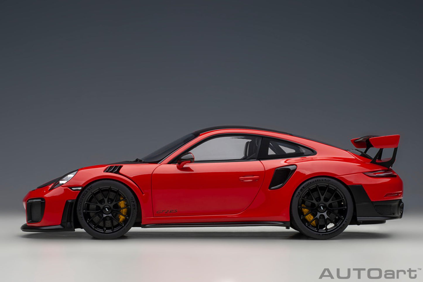 AUTOart Porsche 911 991.2 GT2 RS w/ Weissach Pkg Guards Red 1:18