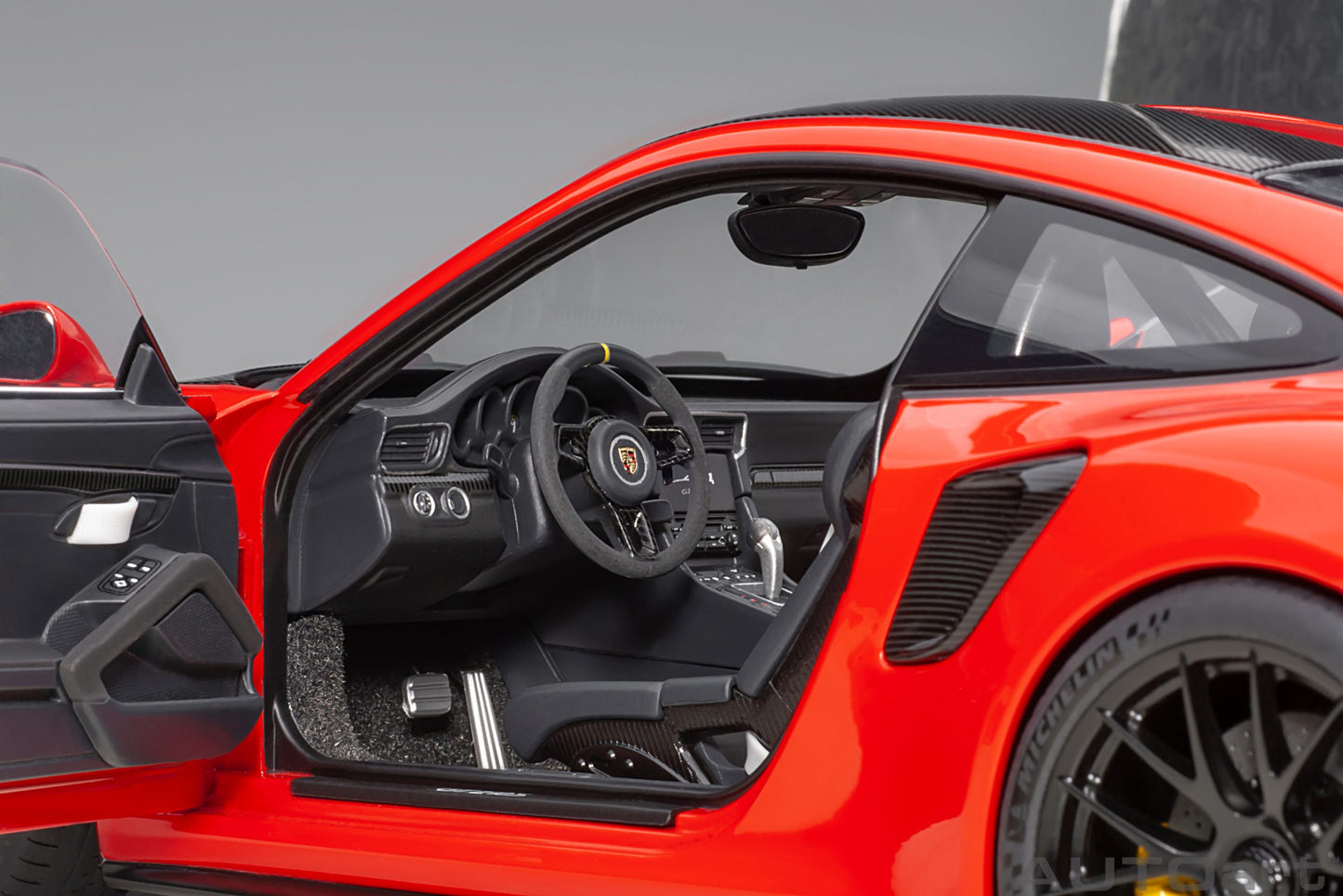 AUTOart Porsche 911 991.2 GT2 RS w/ Weissach Pkg Guards Red 1:18