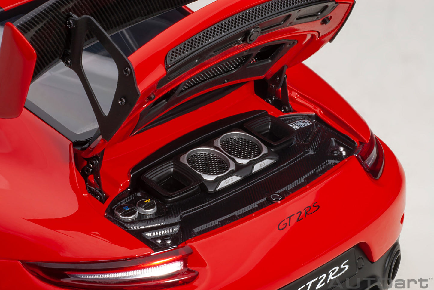 AUTOart Porsche 911 991.2 GT2 RS w/ Weissach Pkg Guards Red 1:18