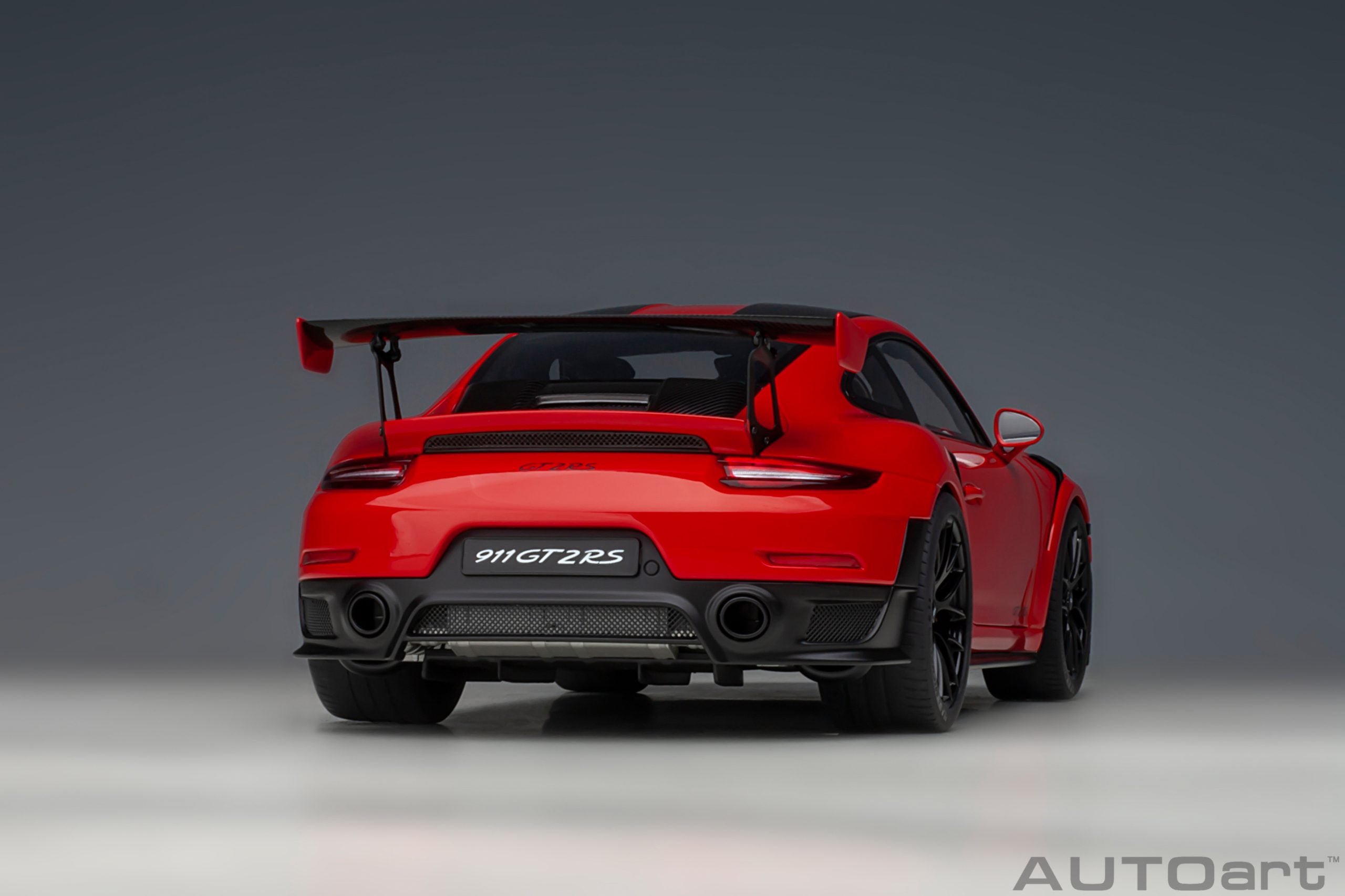 AUTOart Porsche 911 991.2 GT2 RS w/ Weissach Pkg Guards Red 1:18