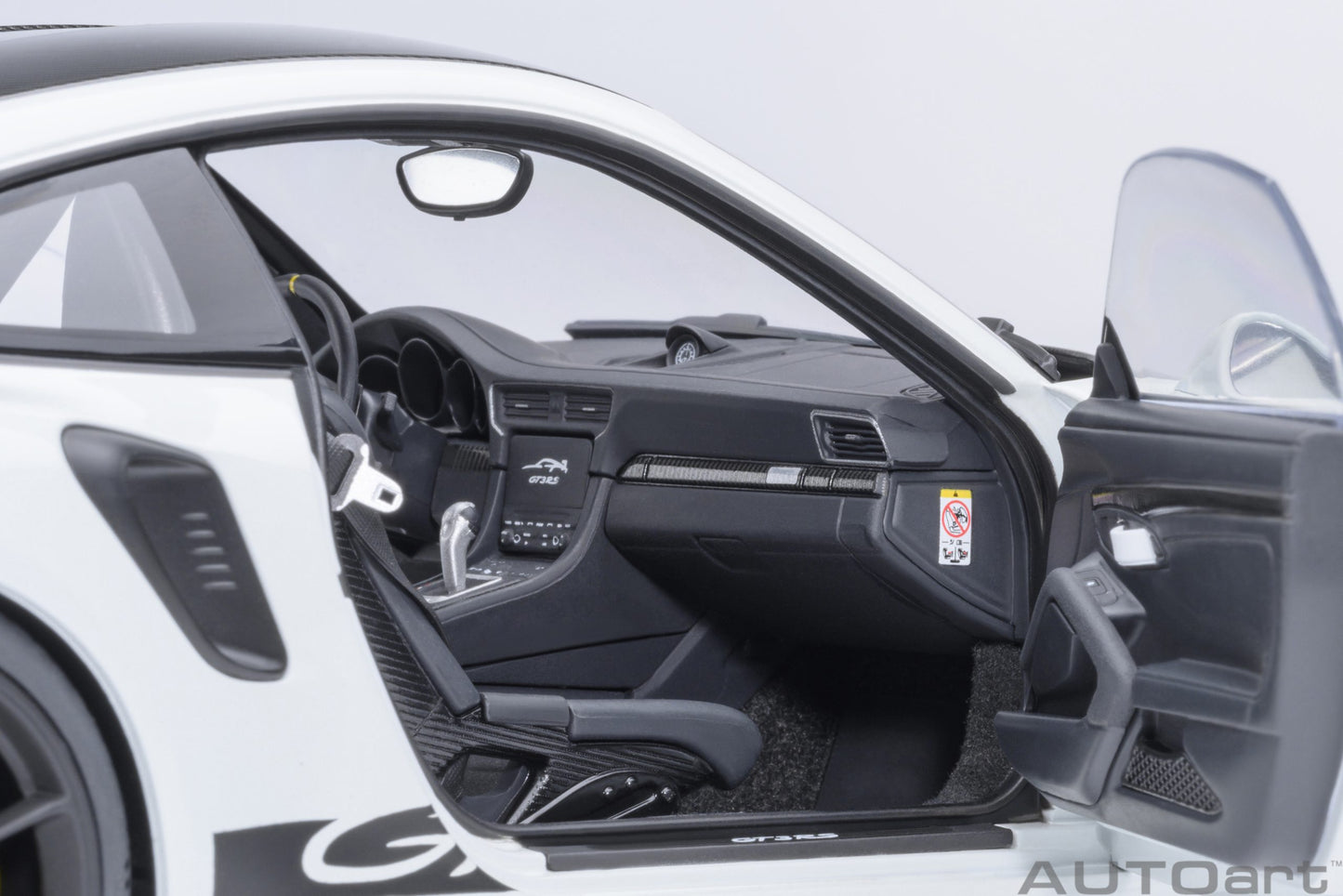 AUTOart Porsche 911 991.2 GT3 RS w/ Weissach Pkg White 1:18
