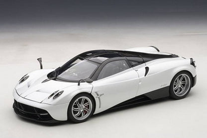 AUTOart Pagani Huayra White AUTOart Signature DIECAST 1:18