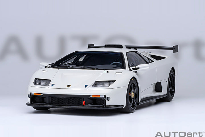 AUTOart Lamborghini Diablo GTR Impact White 1:18