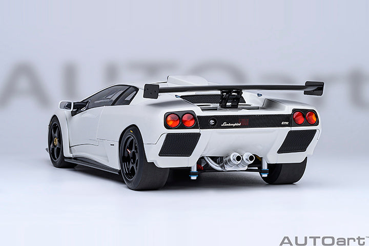 AUTOart Lamborghini Diablo GTR Impact White 1:18