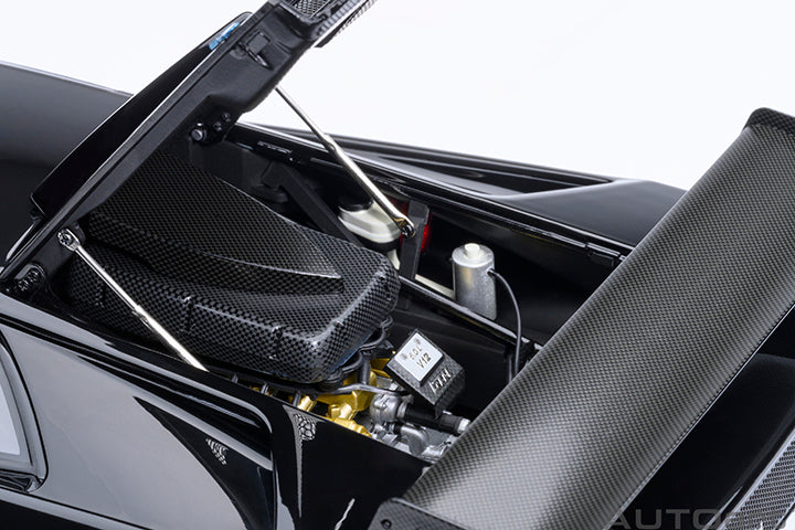 AUTOart Lamborghini Diablo GTR Deep Black 1:18