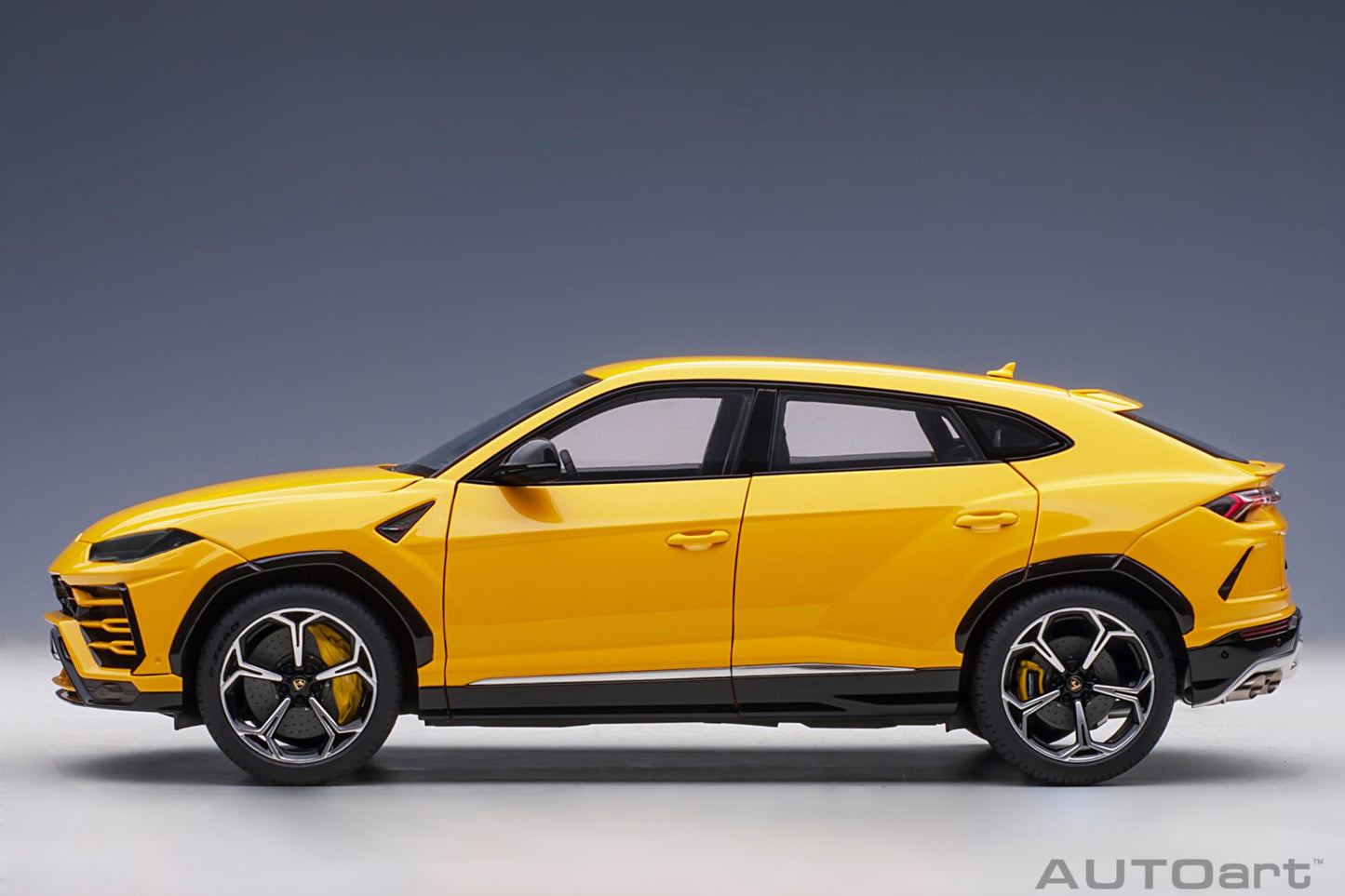 AUTOart Lamborghini Urus Giallo Auge (Yellow) 1:18