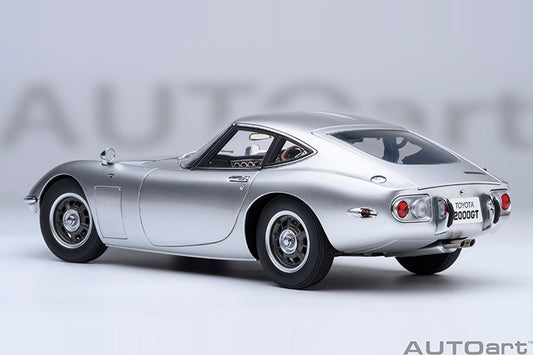 AUTOart 1967 Toyota 2000GT (Upgraded Version) Silver 1:18