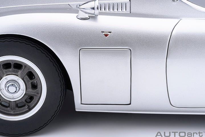 AUTOart 1967 Toyota 2000GT (Upgraded Version) Silver 1:18