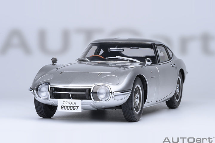AUTOart 1967 Toyota 2000GT (Upgraded Version) Silver 1:18