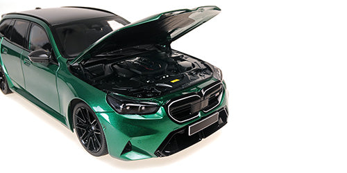 Minichamps 2024 BMW M5 Touring Wagon (G99) Isle of Man Green Metallic 1:18