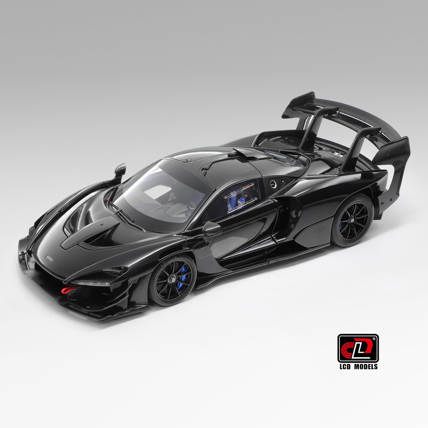 LCD Mclaren Senna GTR Black 1:18