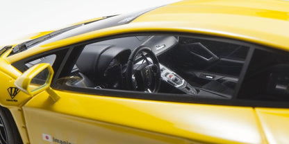 Kyosho Lamborghini Aventador LB Works Yellow 1:18