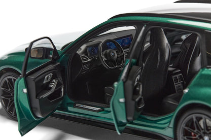 Minichamps BMW M3 Touring (G81) M Wagon Isle of Man Green Metallic 1:18 DEALER EDITION