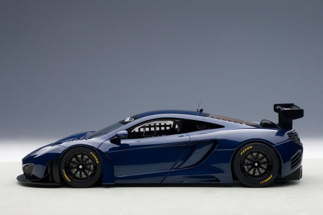 AUTOart Signature Mclaren MP4 12C GT3 Azure Blue DIECAST 1:18