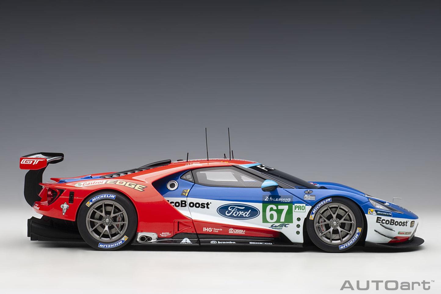 AUTOart 2017 Ford GT #67 24hr Le Mans GTE Pro 2017 1:18