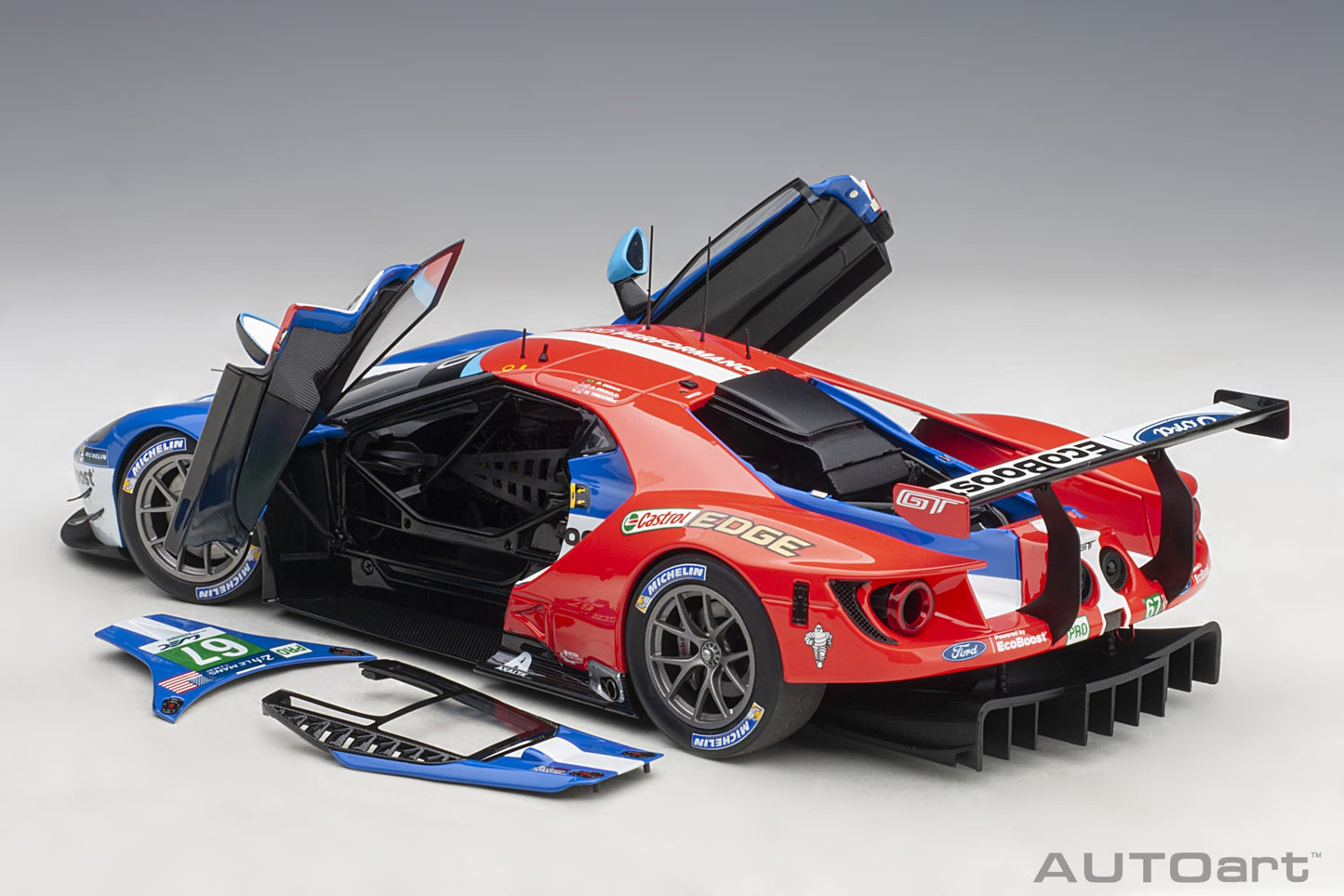 AUTOart 2017 Ford GT #67 24hr Le Mans GTE Pro 2017 1:18