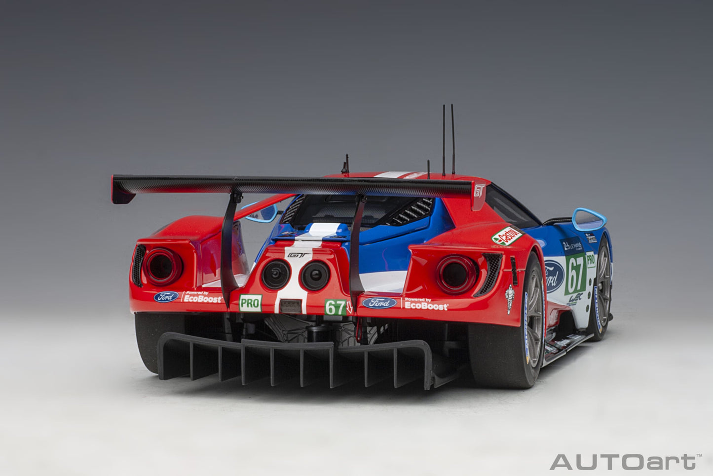 AUTOart 2017 Ford GT #67 24hr Le Mans GTE Pro 2017 1:18