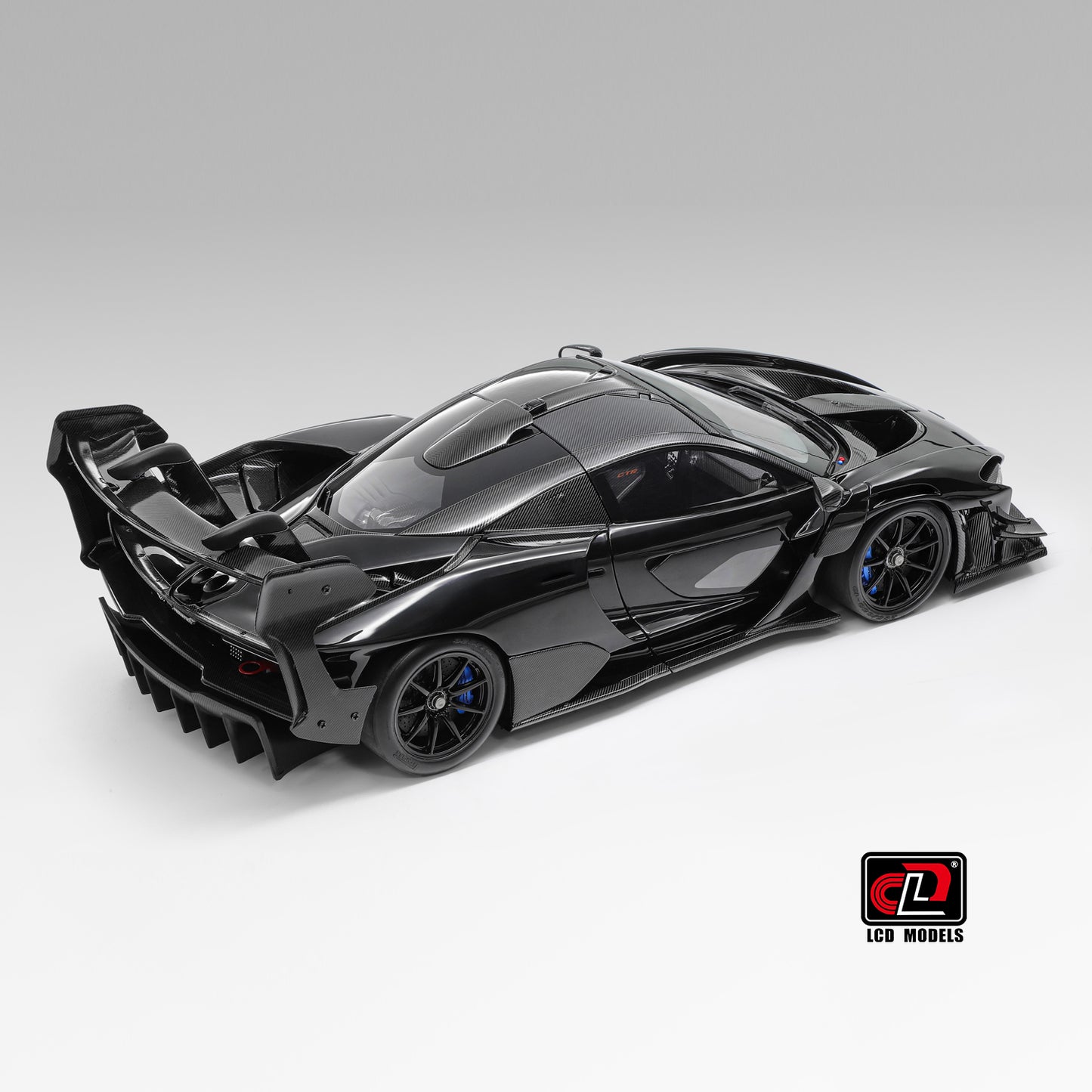 LCD Mclaren Senna GTR Black 1:18