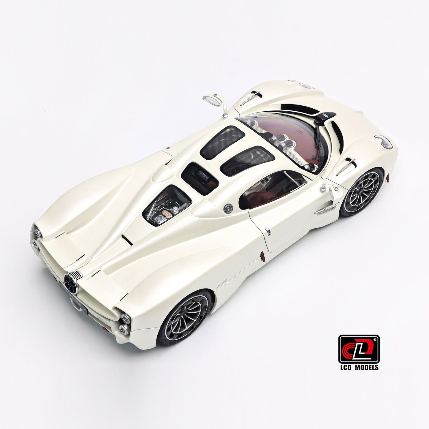 LCD Pagani Utopia Matte Pearl White 1:18