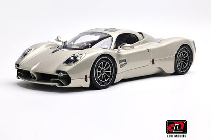 LCD Pagani Utopia Champagne Gold 1:18