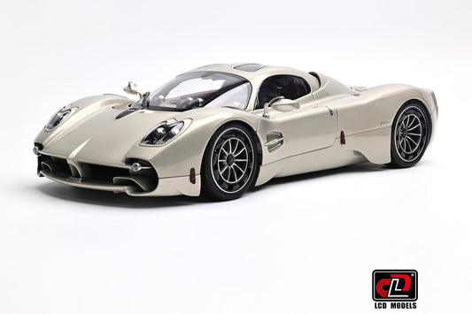 LCD Pagani Utopia Champagne Gold 1:18