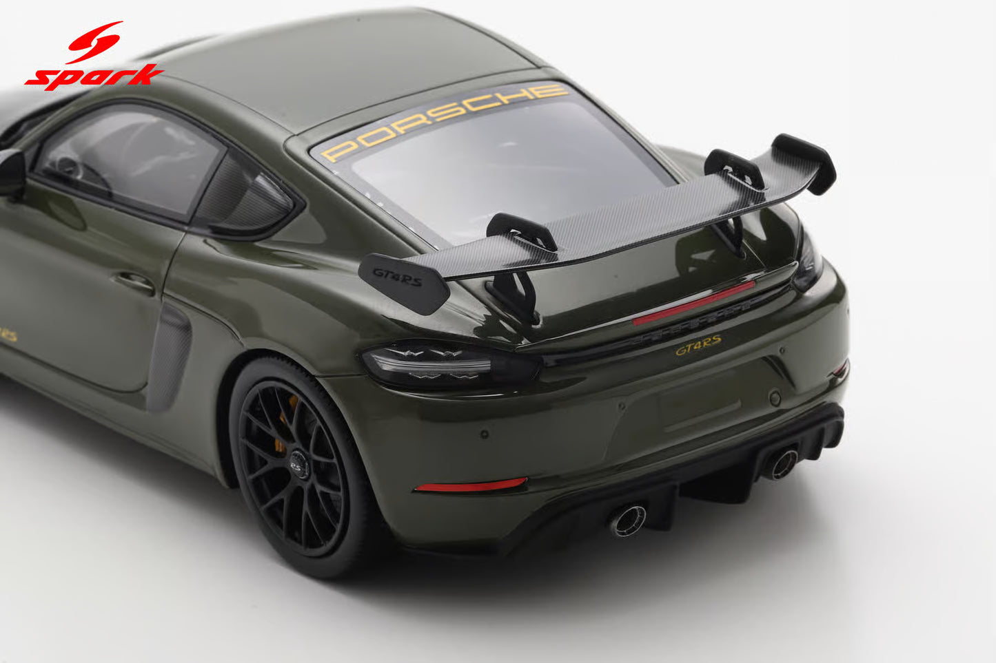 Spark-Model 2023 Porsche 718 Cayman GT4 RS w/ Weissach Package Nato Olive Green 1:18 WITH DISPLAY
