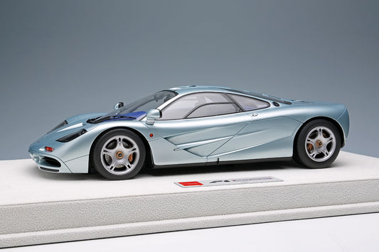 Make Up Co., Ltd / Eidolon 1994 Mclaren F1 Road Car Frozen Blue Metallic WITH DISPLAY 1:18