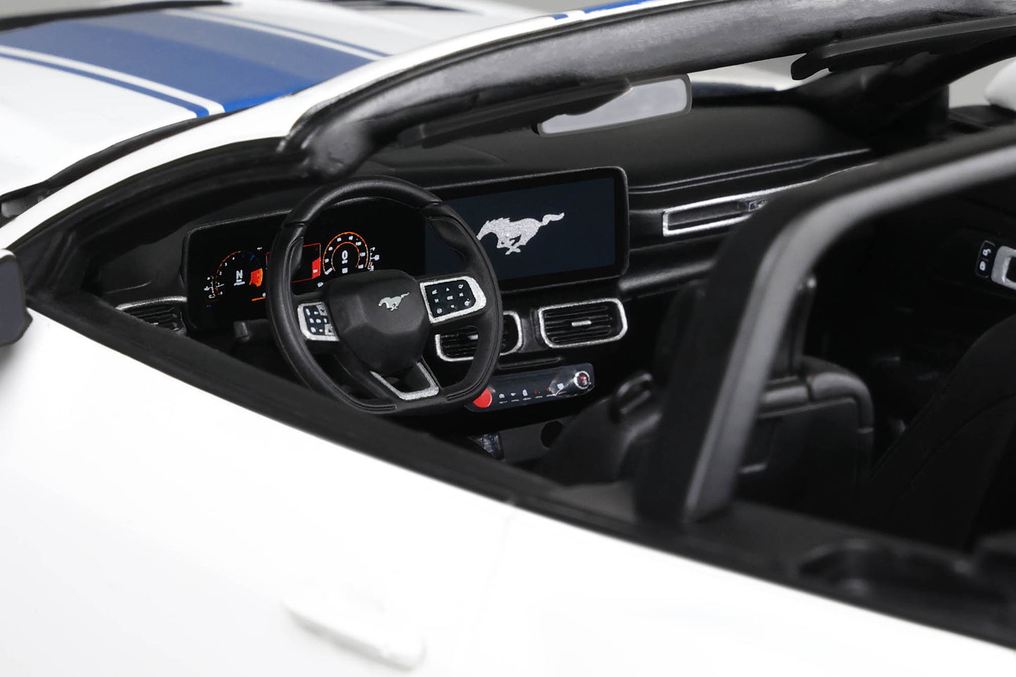 GT Spirit 2025 Ford Shelby Mustang Super Snake Convertible Oxford White 1:18