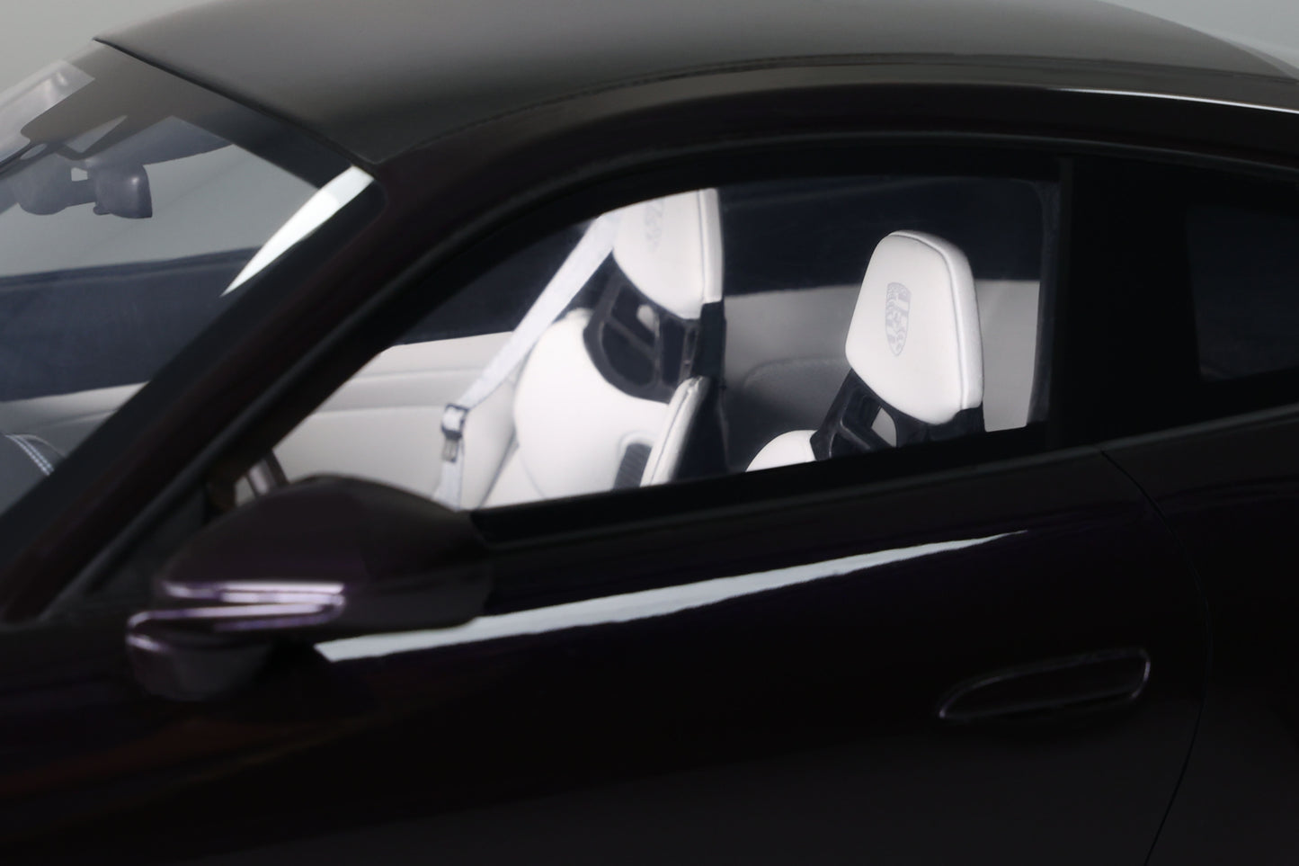 GT Spirit 2021 Porsche 911 992 GT3 Touring Viola Metallic Purple 1:12