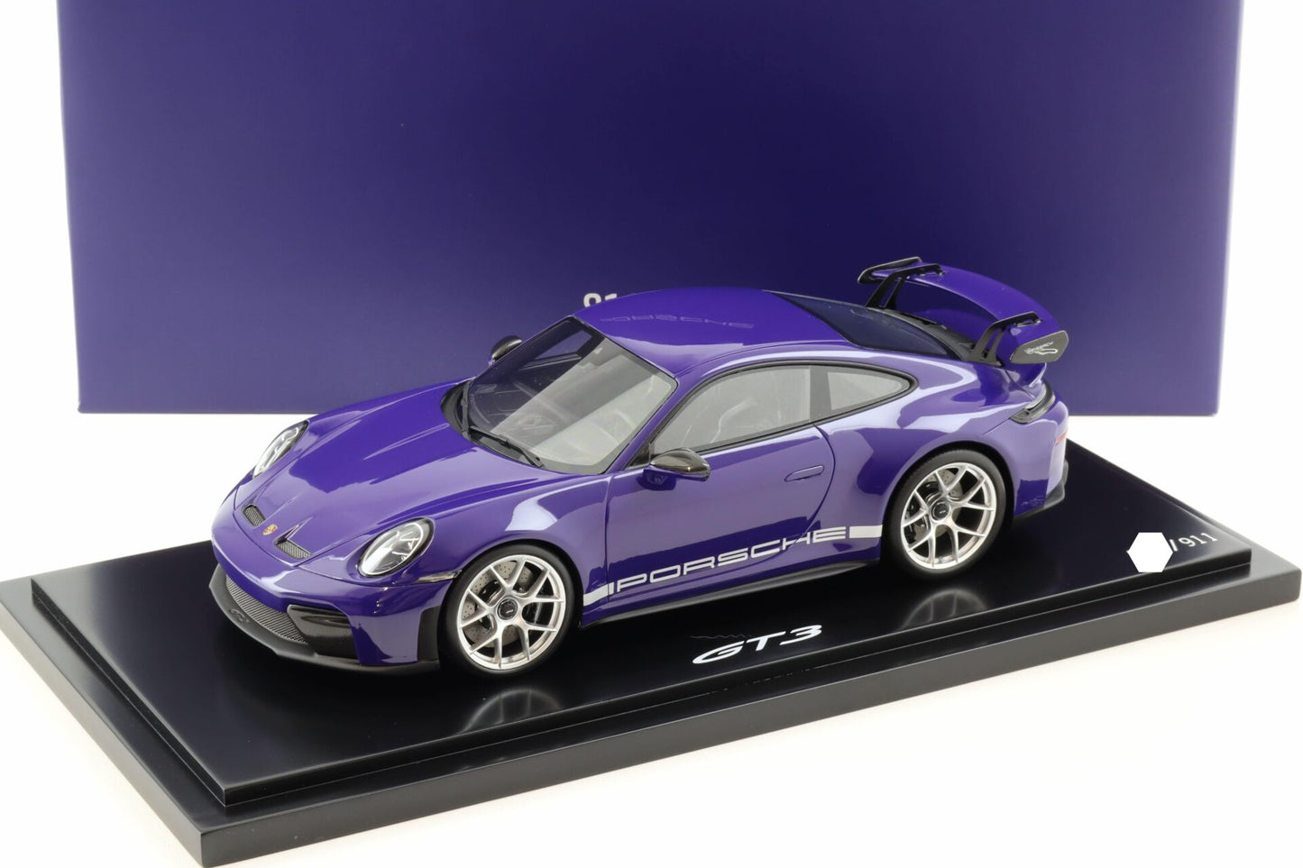 Spark-Model 2025 Porsche 911 (992.2) GT3 w/ Weissach Package Ultraviolet Purple WITH DISPLAY 1:18