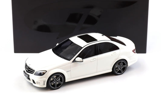 GT Spirit 2007 Mercedes Benz C63 AMG (W204) Sedan Diamond White 1:18