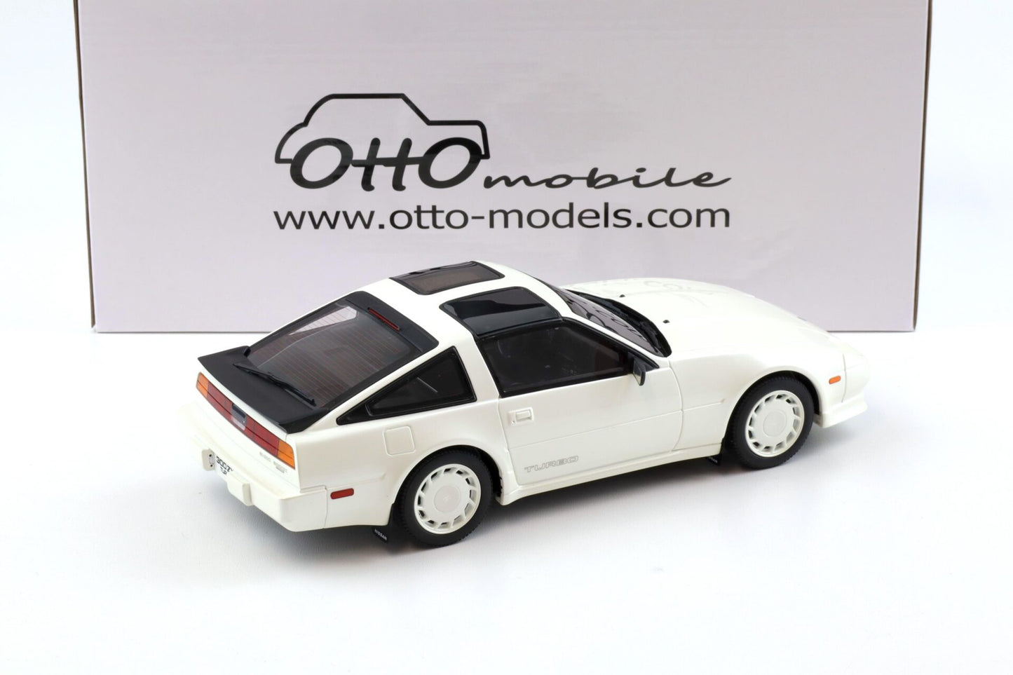 Otto 1988 Nissan 300ZX Turbo (Z31) Shiro Edition White Pearl 1:18
