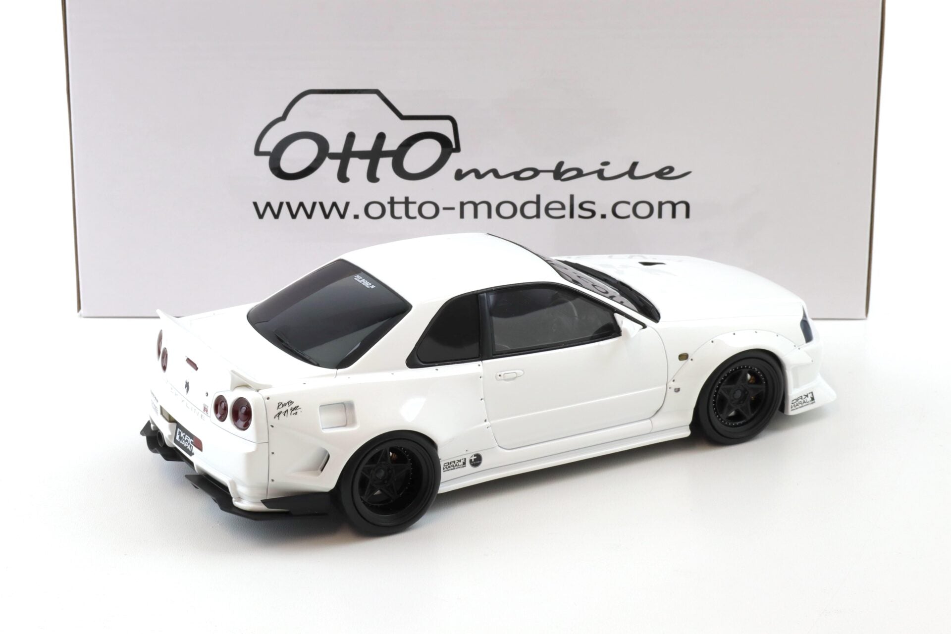 Otto 2019 Nissan Skyline GT-R R34 KRC Body Kit Pearl White QX1 1