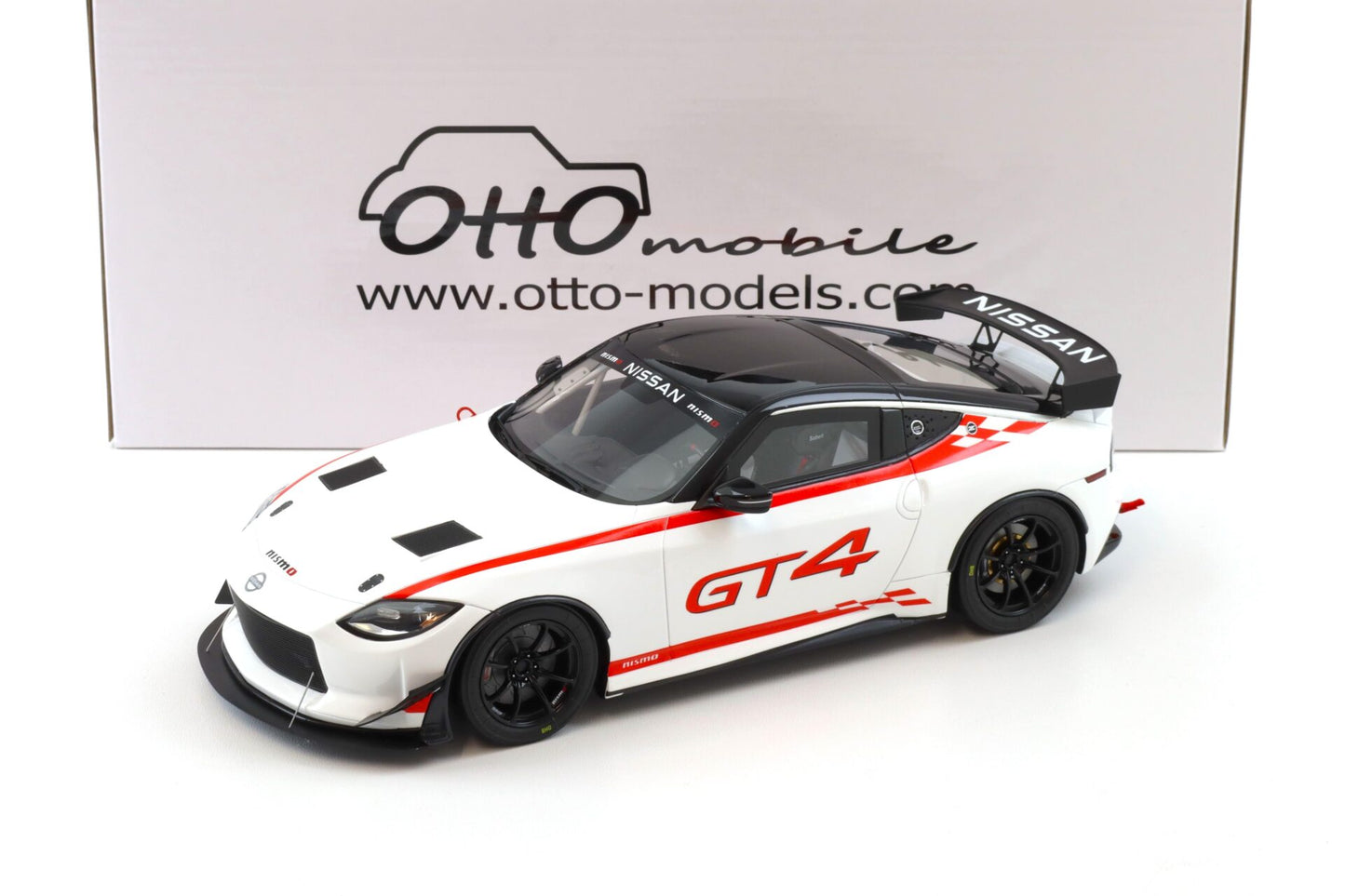 Otto 2022 Nissan 400 Z GT4 White w/ Red Trim 1:18