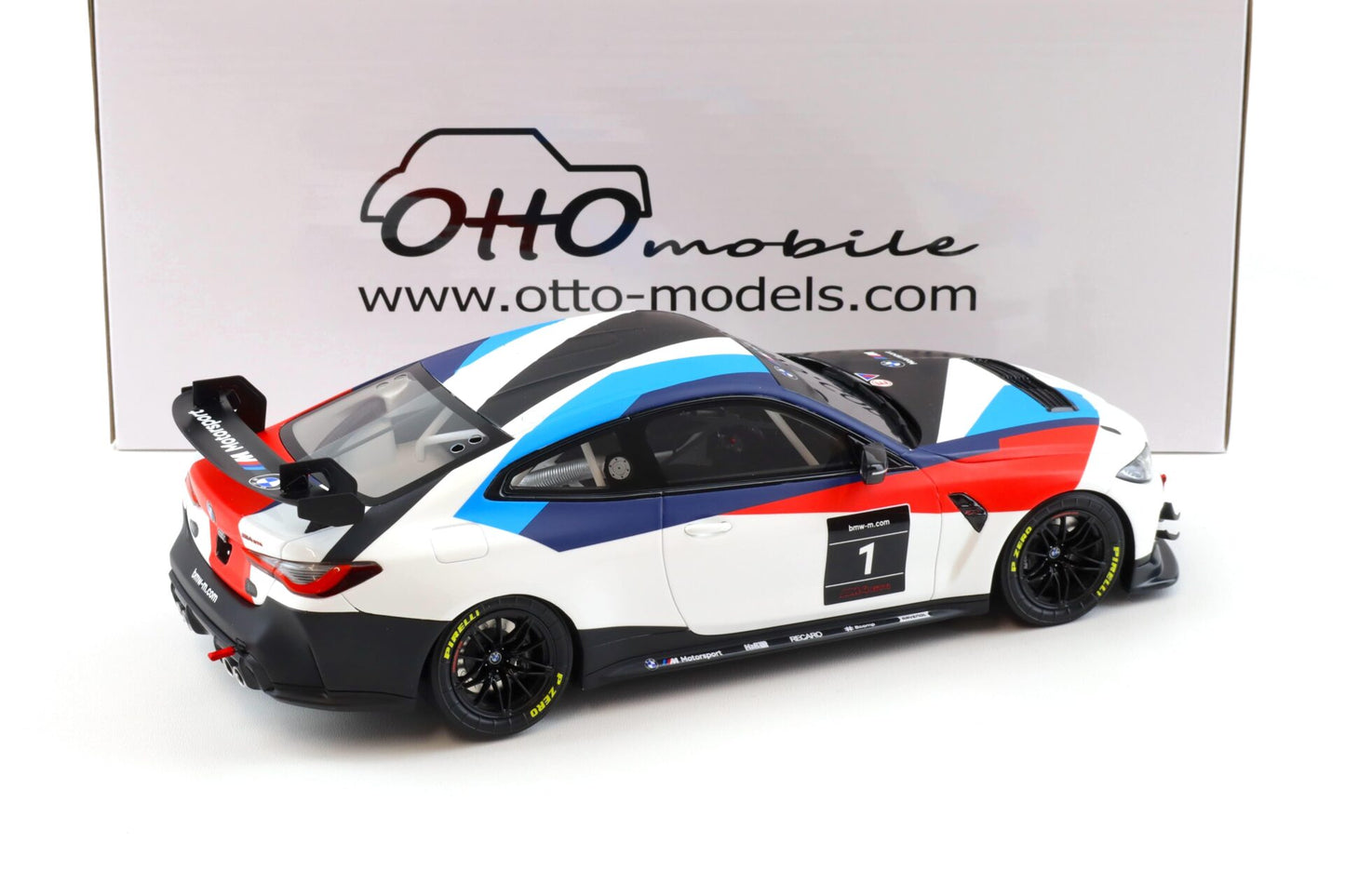 Otto 2022 BMW M4 GT4 No 1 Presentation Season 2022 1:18