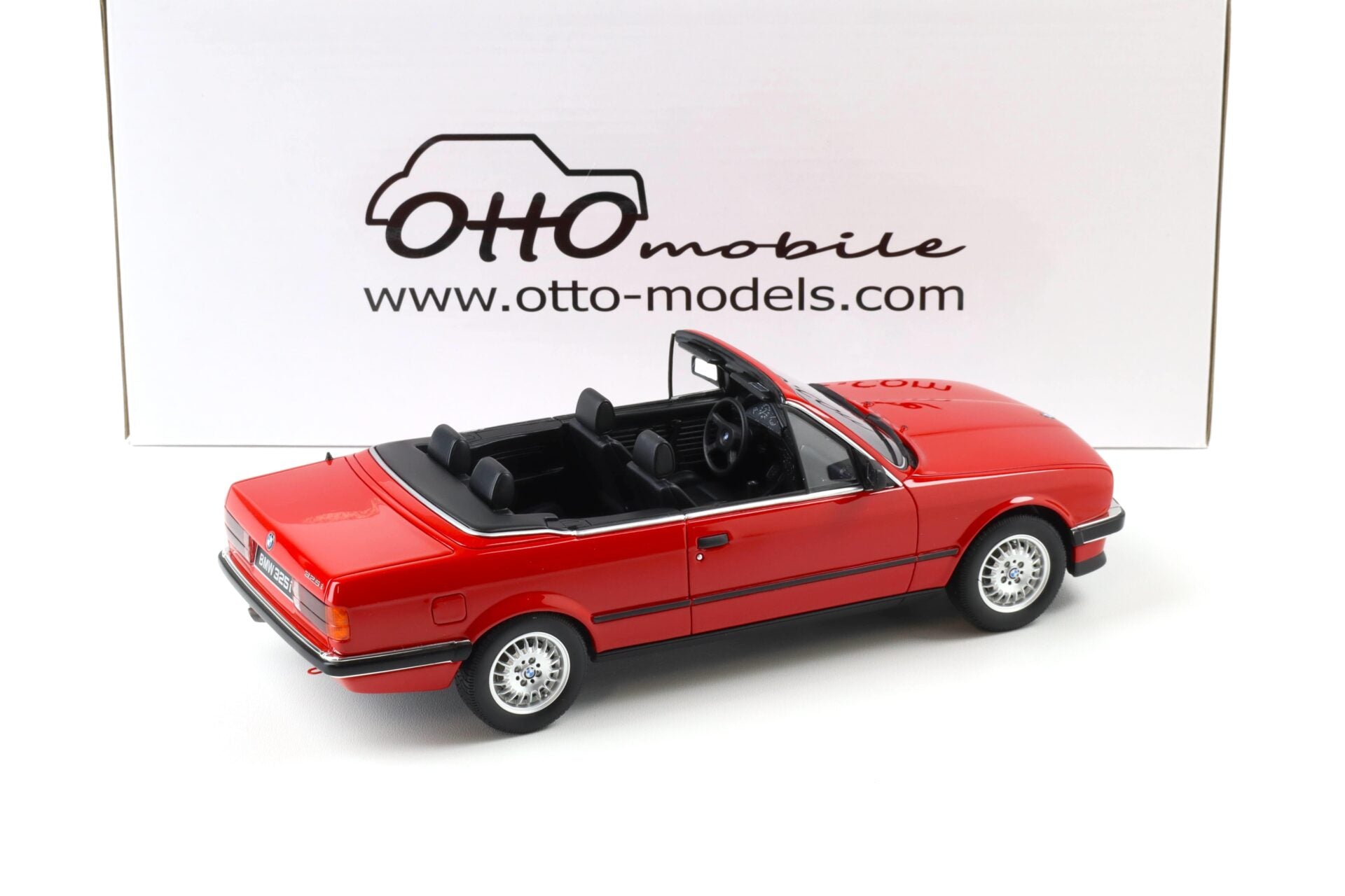 Otto 1986 BMW E30 325i Convertible Bright Red 1:18 – STM Diecast