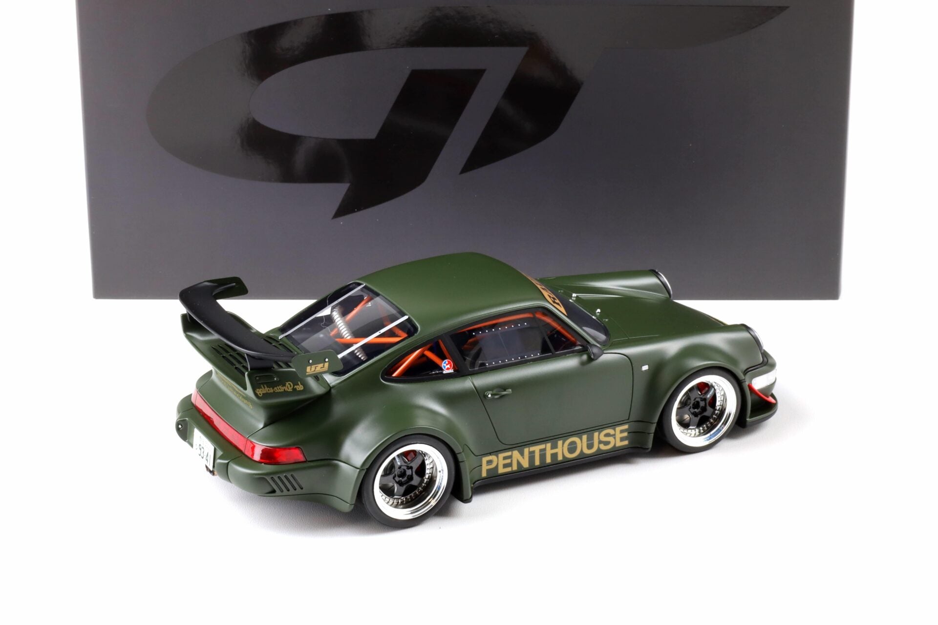 GTスピリット 1/18 PORSCHE 911 RWB カーキグリーン GT Spirit 2008 Porsche 911 964 RWB (Penthouse) Matte Army Green 1