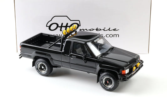 Otto 1985 Toyota Hilux SR5 Pickup Truck Glossy Black 202 1:18